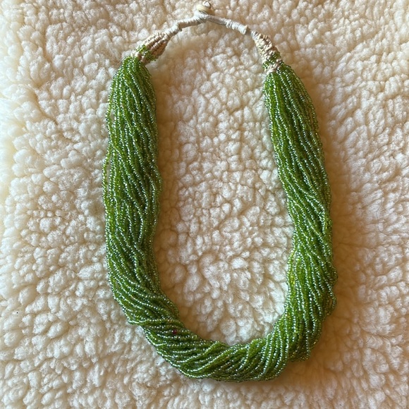Green & Cream Beaded Necklace - Picture 9 of 17